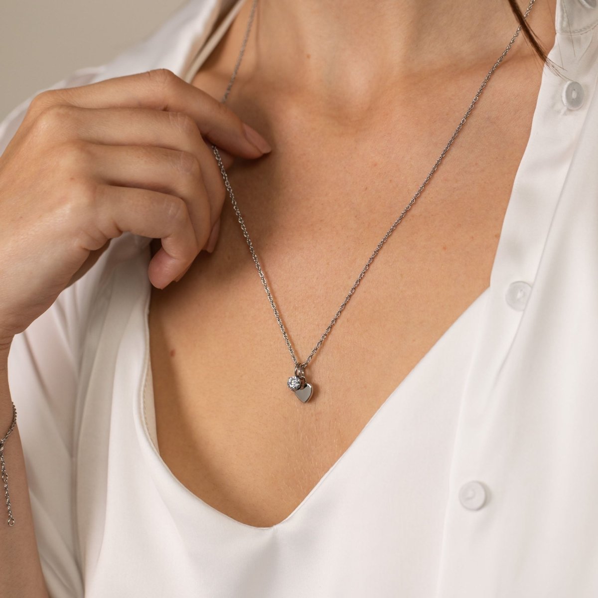 Collar Brave con corazón y colgante